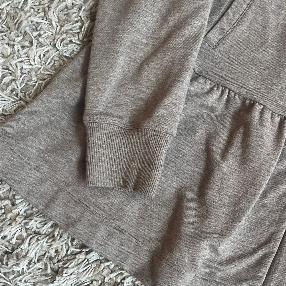 Cabi Weekend Topper Tan Peplum Jacket - Size Medium   Style 3543 - Picture 8 of 13